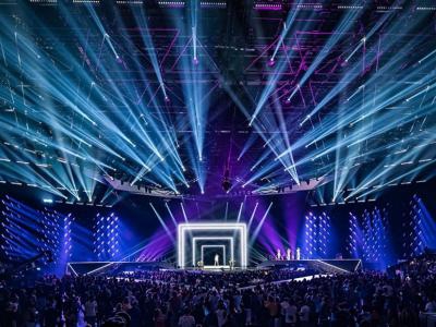 3 Lưu Ý Quan Trọng Khi Tìm Địa Chỉ Cho Thuê Đèn Sân Khấu